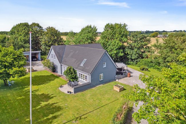 Ebeltoftvej 13, Tammestrup Mark, 8960 Randers SØ